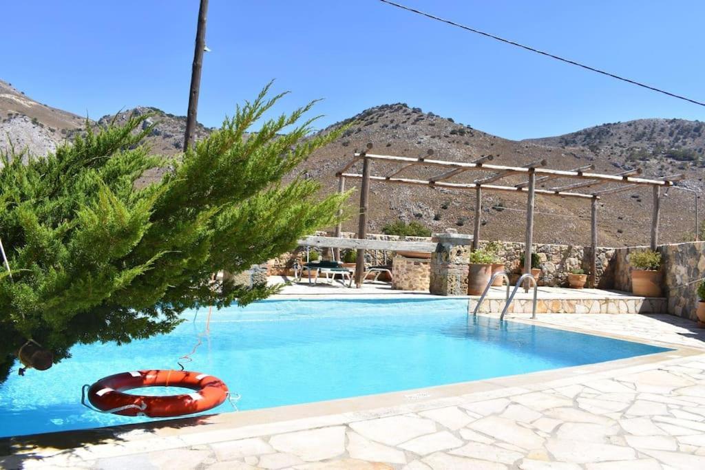 Traditional Villa With Pool In Sfakia Imbros Exterior photo